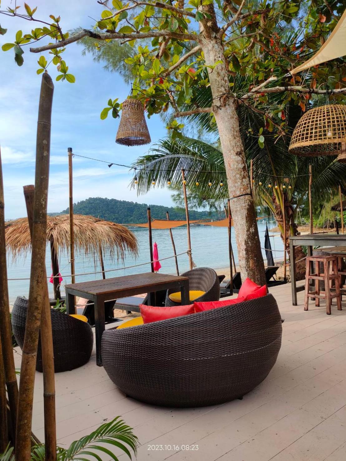 The Beach Cafe Koh Chang Bagian luar foto